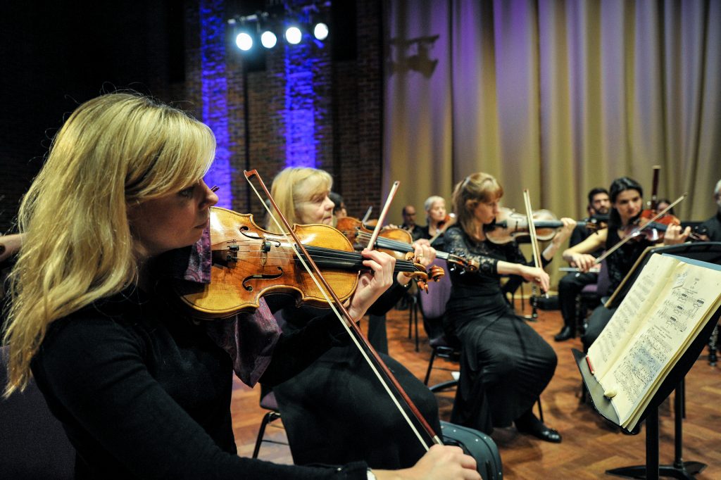 Victoria Sales, són orchestra leader. Credit Chris Christodoulou