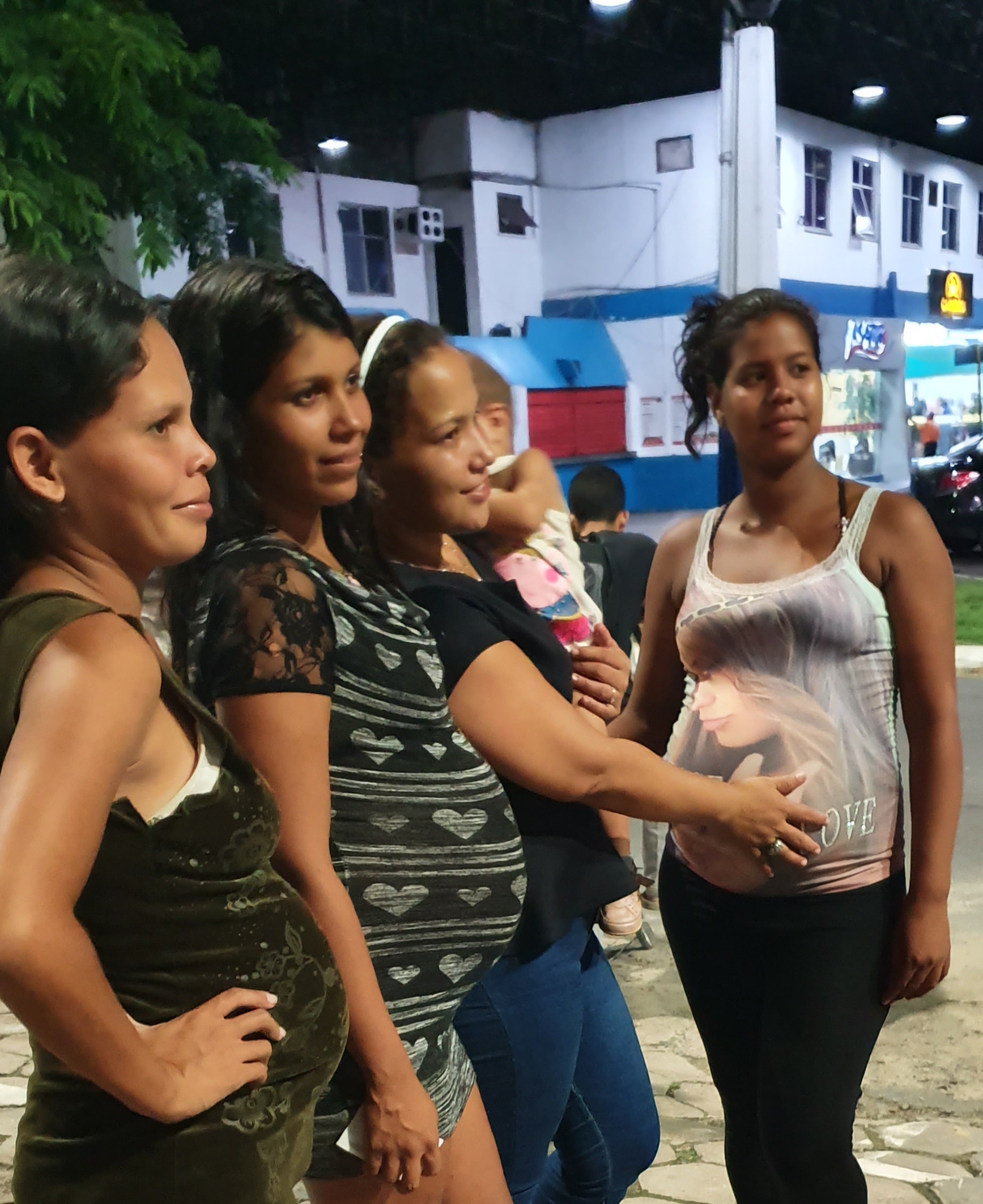 Pregnant Venezuelan migrants