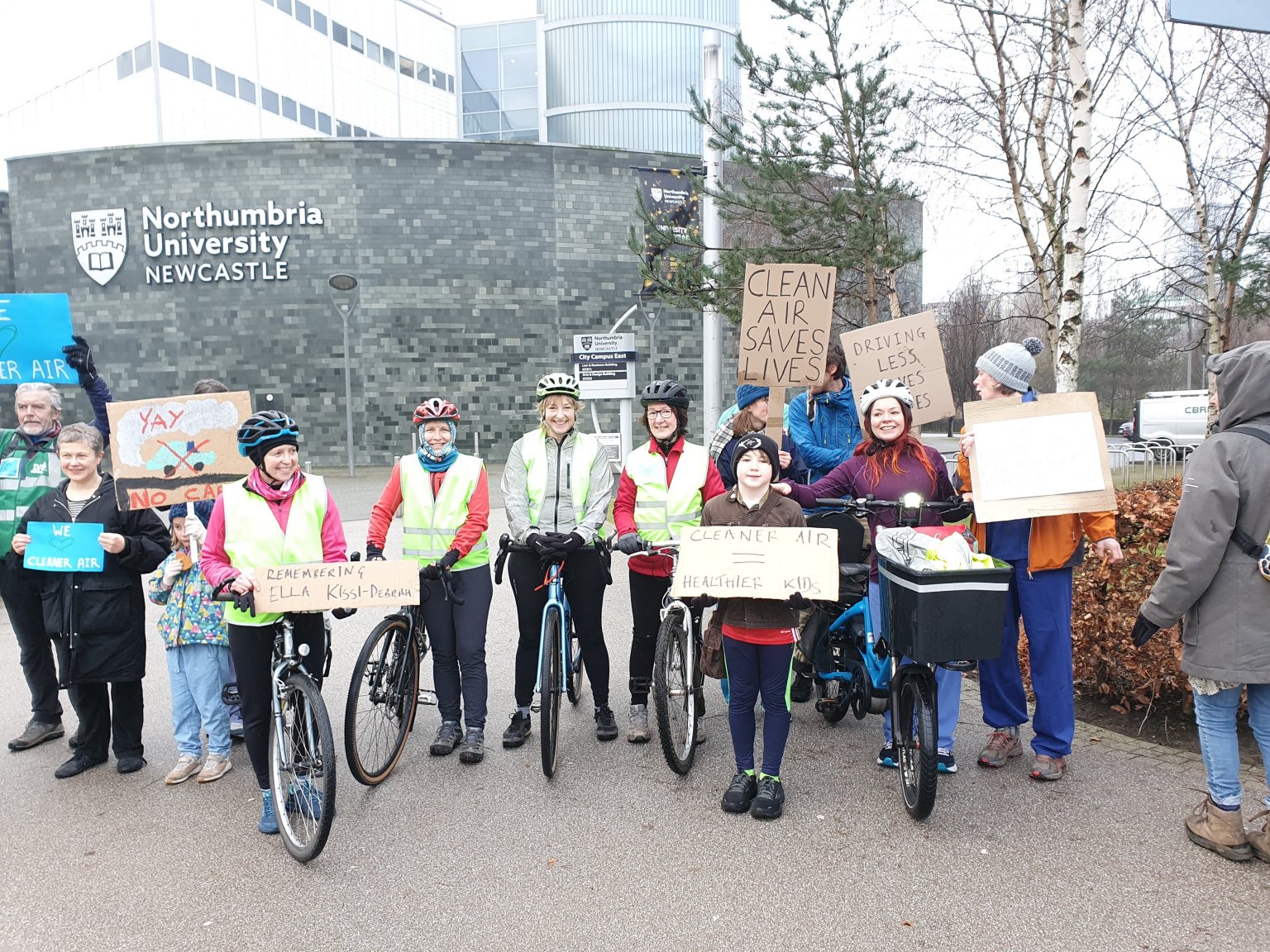 Climate Action Newcastle Celebrated The Launch Of Newcastle And Gatesheads Clean Air Zone 28 30 0331